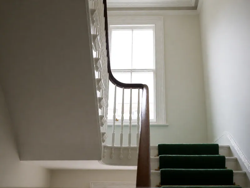 How to choose between one apartment and the whole house